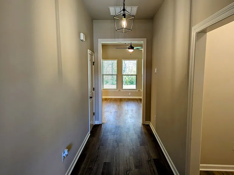 136 Segovia Way — Photo 2