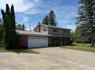 3800 Sheridan Rd, Lewiston, MI 49756