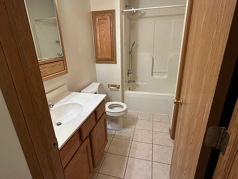 126 Bannon Dr #F — Photo 3
