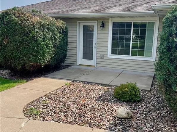 3312 South Robin Meadows Lane, Eau Claire, WI 54701