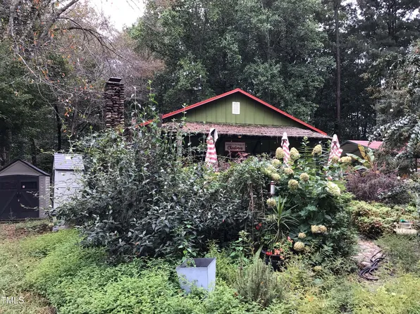 699 S Lincoln St, Coats, NC 27521