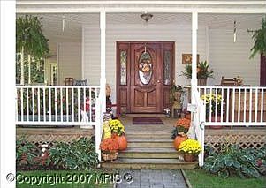 2nd image of 470 Queen Anne Dr