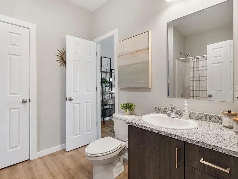 740 E Vivian Street — Photo 29