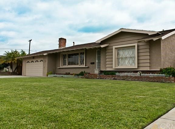 2nd image of 2874 W Elmlawn Dr