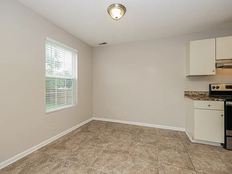 1936 Turnberry Ct — Photo 6