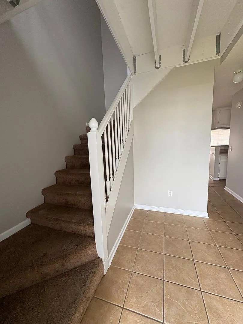 Dunwoody Subdivision — Photo 3