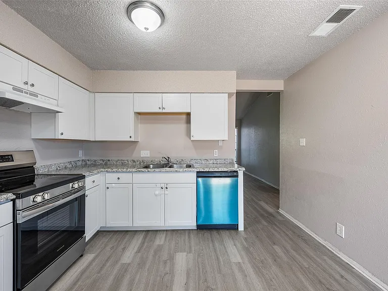1111 W Rundberg Ln — Photo 2