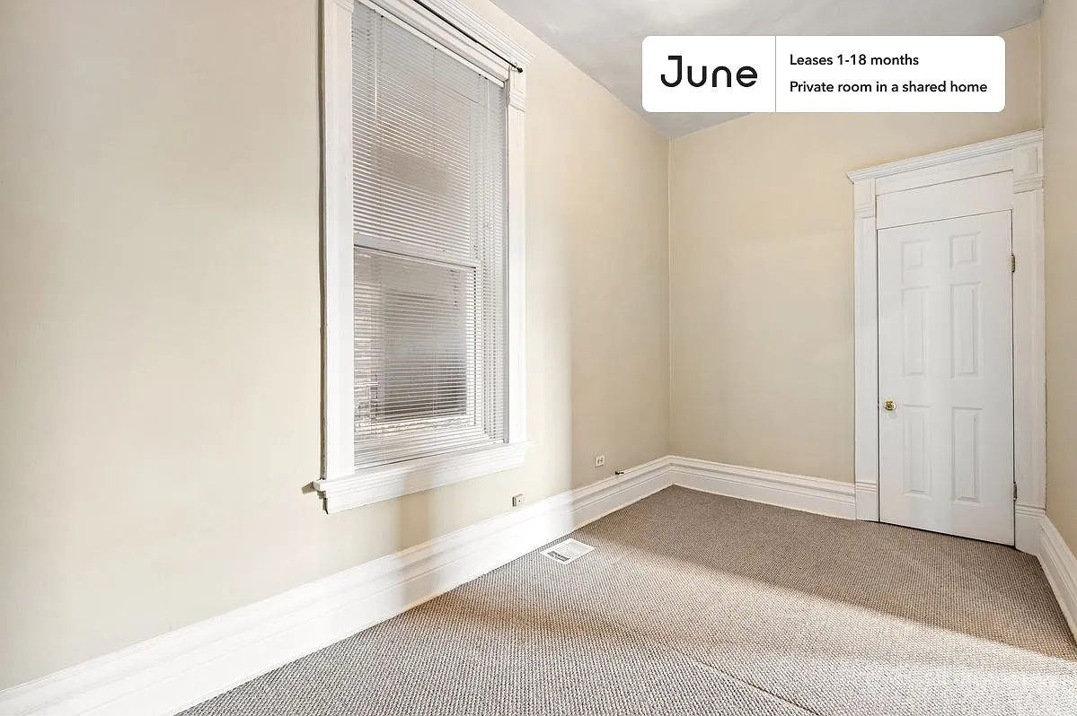 1214 N Damen Ave #1-B photo 1