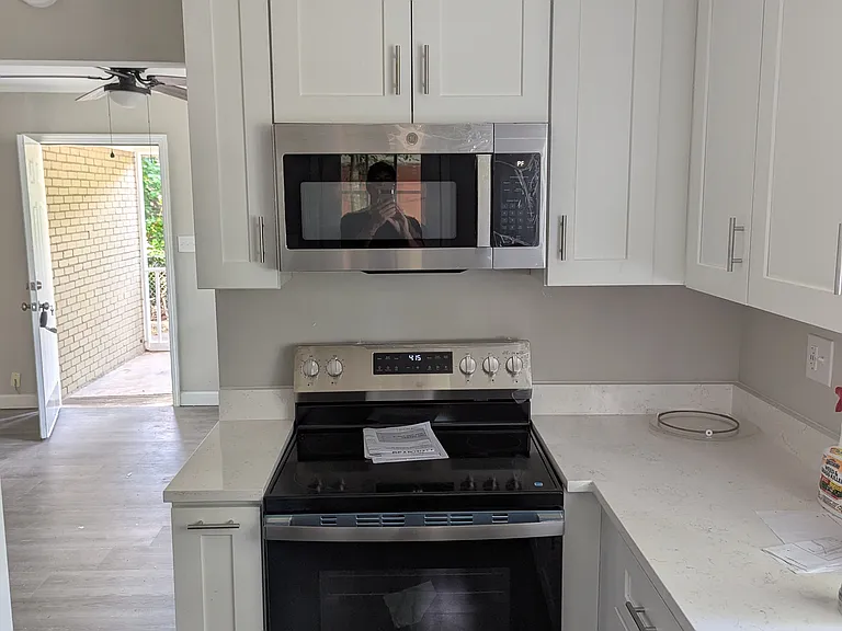 1709 Anderson St — Photo 2
