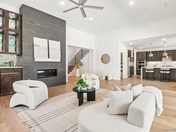 9124 Trailmark Way, Santee, CA 92071