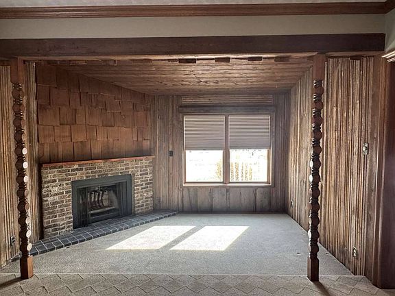 4th image of 1091 Big Bear Rd