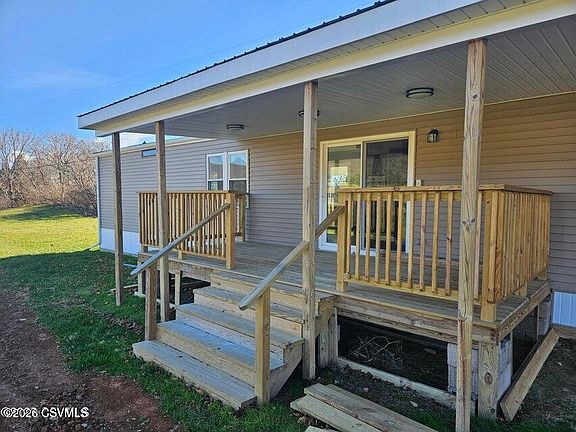 2nd image of 467 Mountain Rd