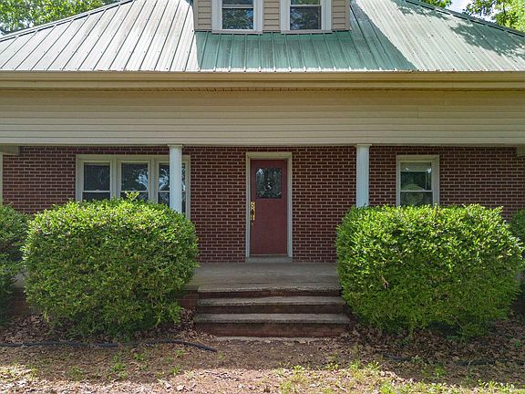 2nd image of 893 Peach Orchard Rd