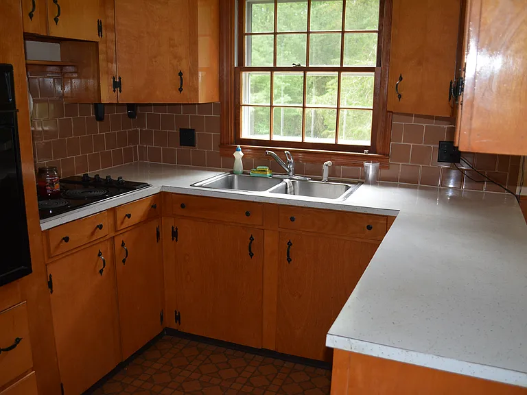 2578 Division Rd — Photo 18