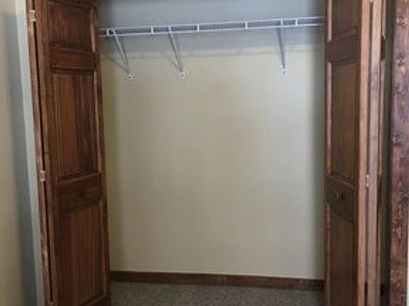 4th image of 1914 2nd Ave NE APT 4