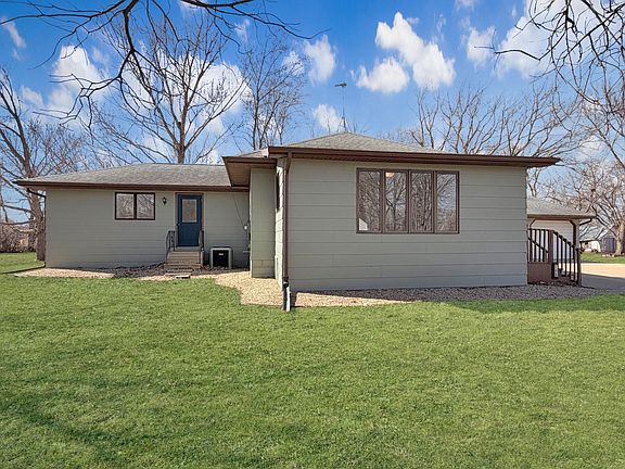 5th image of 741 Main St