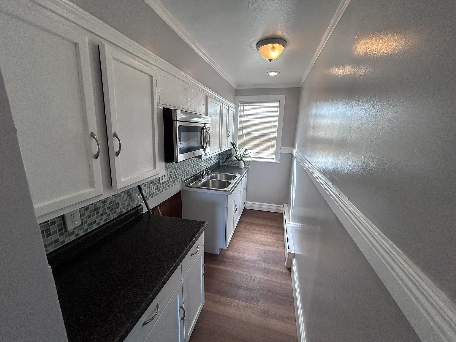 3 bed, 1200 sqft, $2,800 — Photo 3