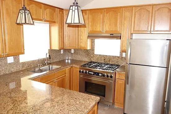 585 Morse Ave — Photo 3