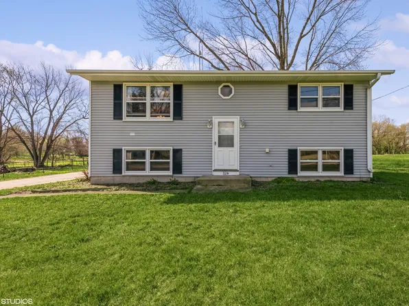 324 W Railroad St, Kingston, IL 60145