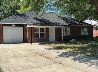 580 Walnut Dr, Euclid, OH 44132