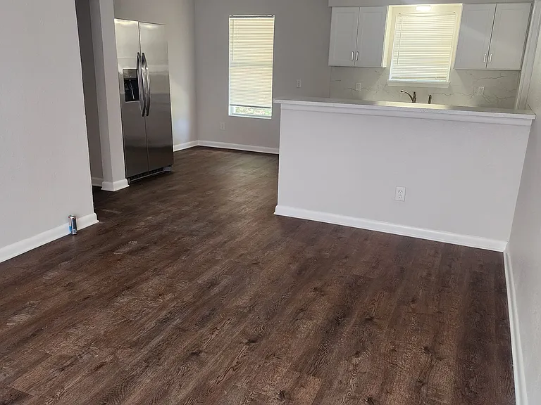 1009 Salem Dr — Photo 17