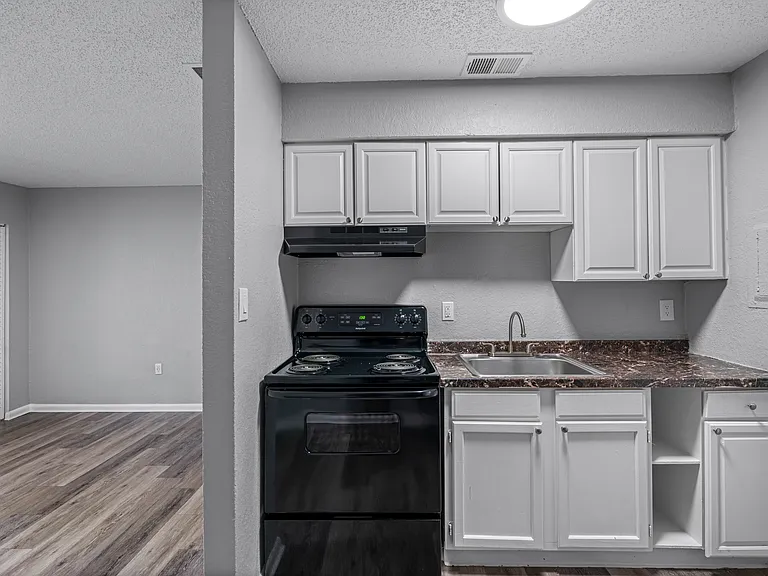 Palm Square Homes — Photo 47