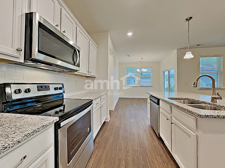 112 Samara Ln — Photo 5