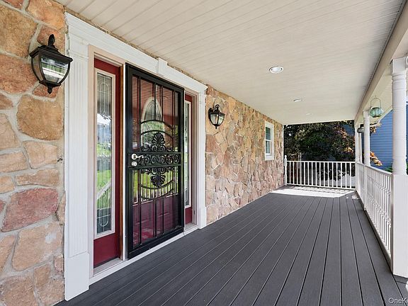 4th image of 27 Walton Terrace