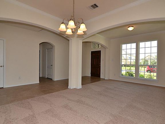 5th image of 221 Harbor Bend Ln