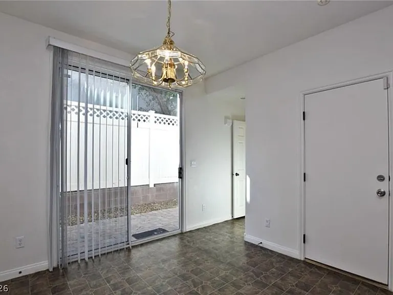 8273 Annual Ridge St — Photo 10
