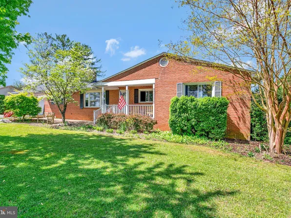 1379 Garrisonville Rd, Stafford, VA 22556