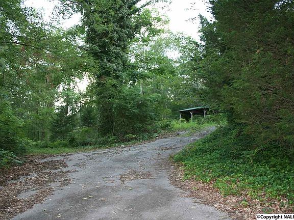 2nd image of 2129 County Road 17