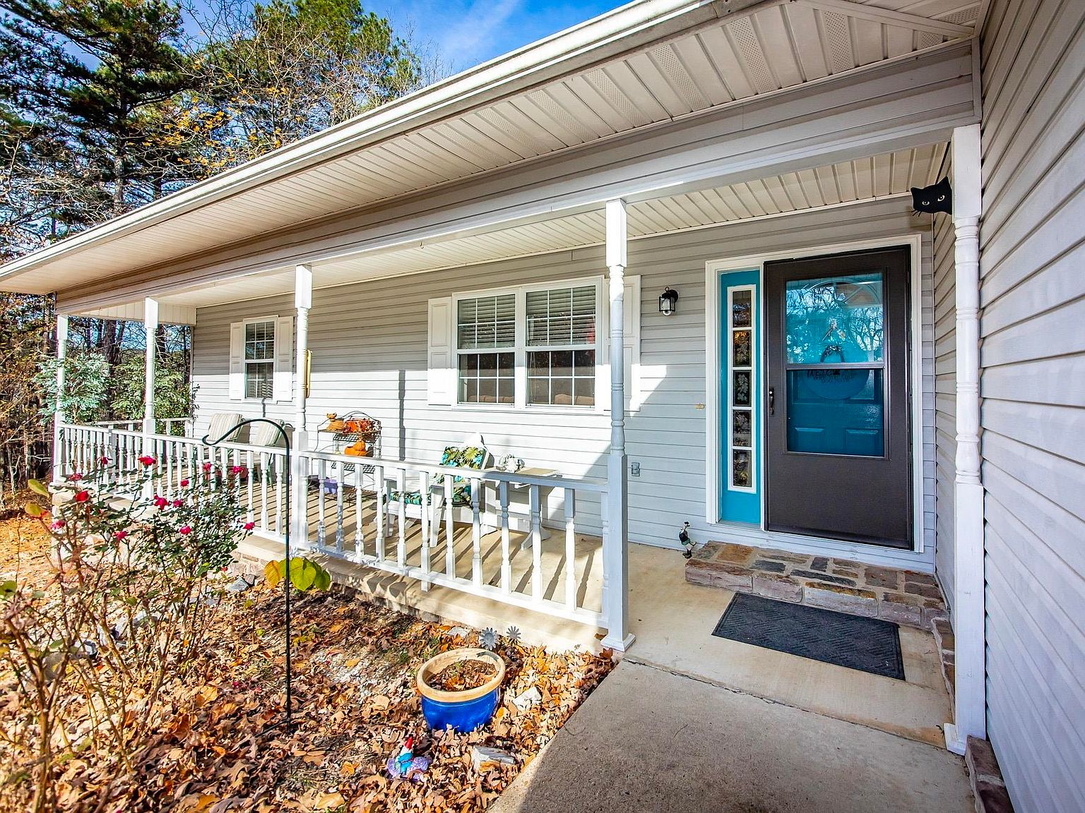 4 Miranda Ln