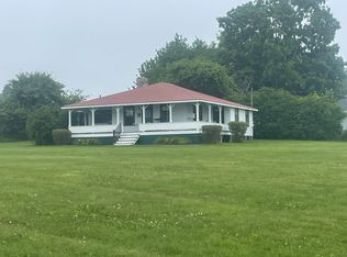 31 Thorburn Cottages Rd, Harpswell, ME 04079