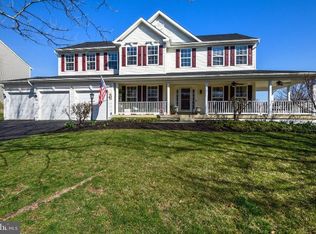 401 Falls Chapel Ct, Purcellville, VA 20132