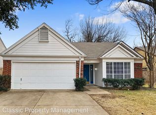 2541 Dahlia Dr, Fort Worth, TX 76123