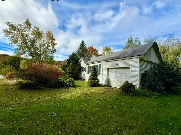 481 VT Rte 9 W, Wilmington, VT 05363