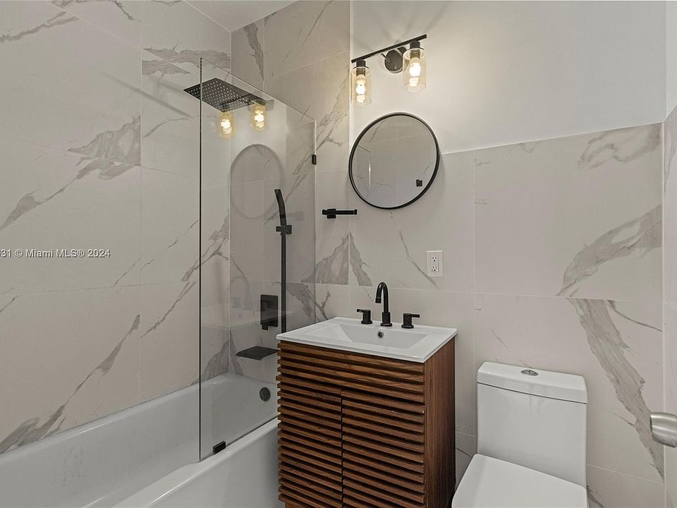 1st image of 536 14th St APT 209