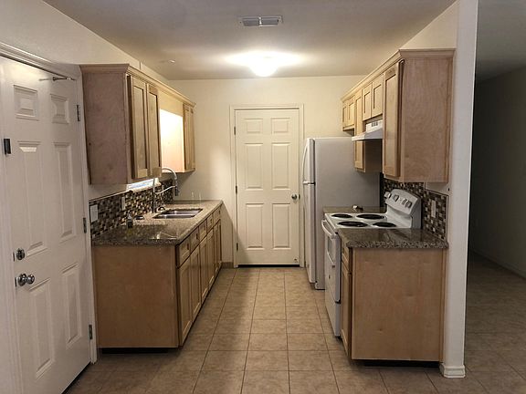 5th image of 1125 E Fordyce Ave