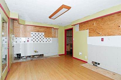 4th image of 37083 N Terry Dr W