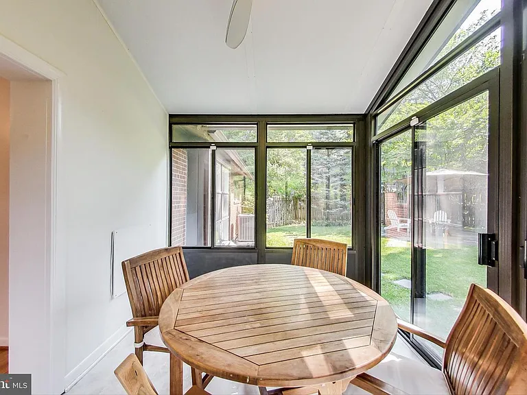 6515 E Halbert Rd — Photo 19