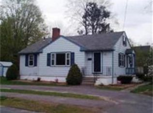 1 Garfield St, Foxboro, MA 02035