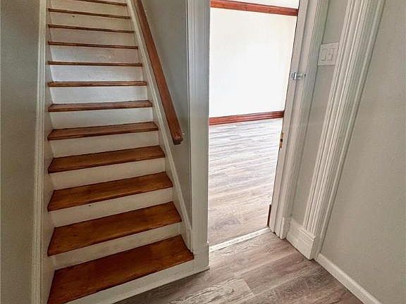 5th image of 1540 Easton Ave