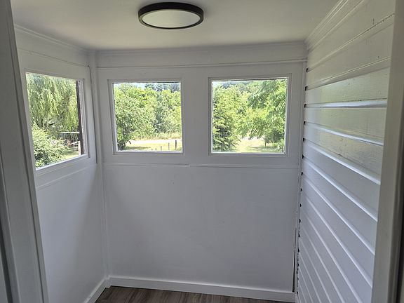 4th image of 1105 New Hope Rd