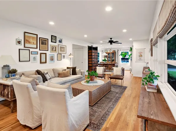 2324 Lake Air Dr, Waco, TX 76710