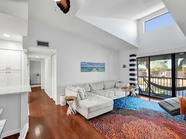 1008 Green Pine Boulevard #D3, West Palm Beach, FL 33409