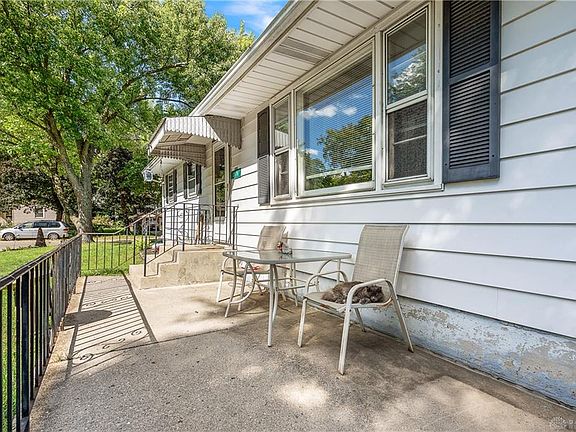 4th image of 3976 Montevideo Dr
