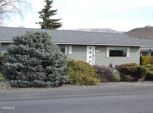 461 Hexon Rd, Selah, WA 98942