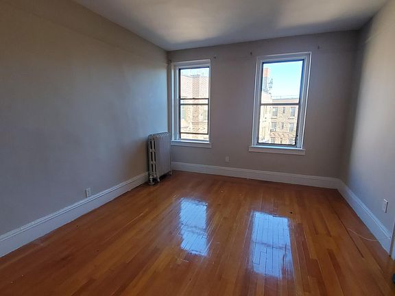 4th image of 531 E Lincoln Ave APT 5P