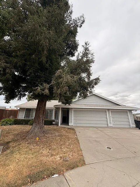 4 bed, 1710 sqft, $2,795 — Photo 3